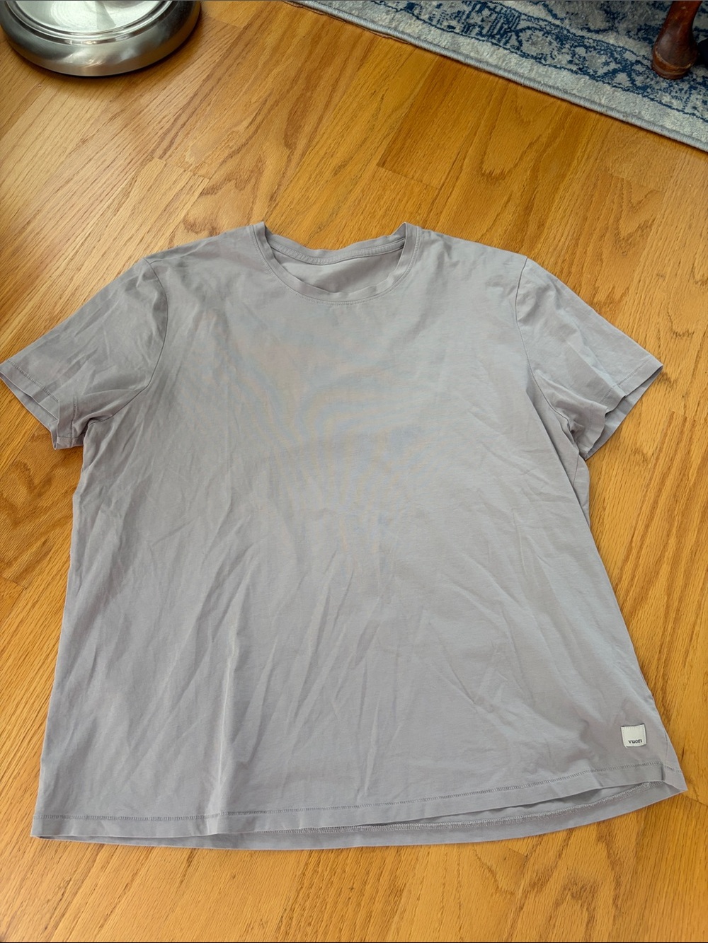 Vuori Feather Baby Tee in Lavender Ice Size Medium VW1015